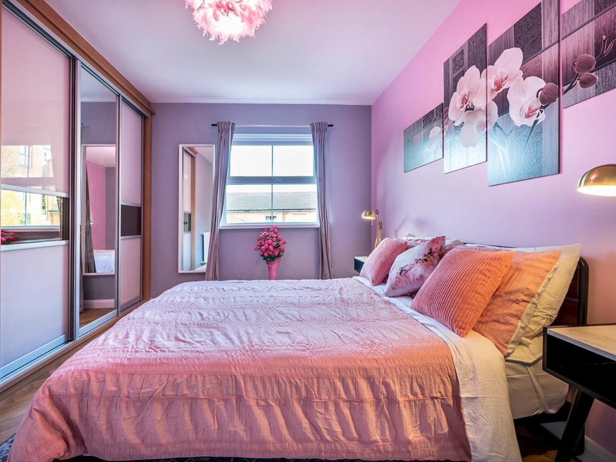 Pass The Keys - 2br Luxury With Jacuzzi Bath Apartment